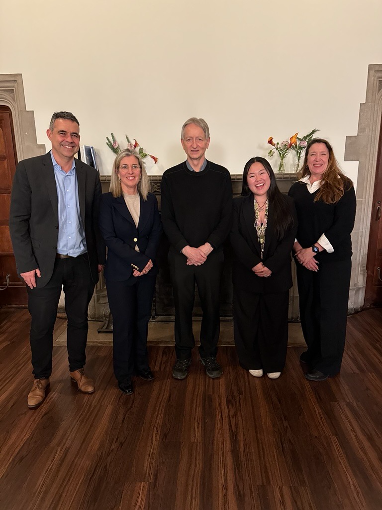 Pictured, left to right: Deyves Fonseca, Melanie Woodin, Geoffrey Hinton, Erin Hui (session moderator), Dr. Donna K. Kidwell.
